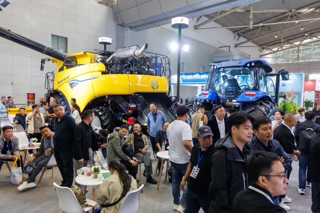 2026新疆农机展：纽荷兰CR7.90首次登场，全线产品实力尽显